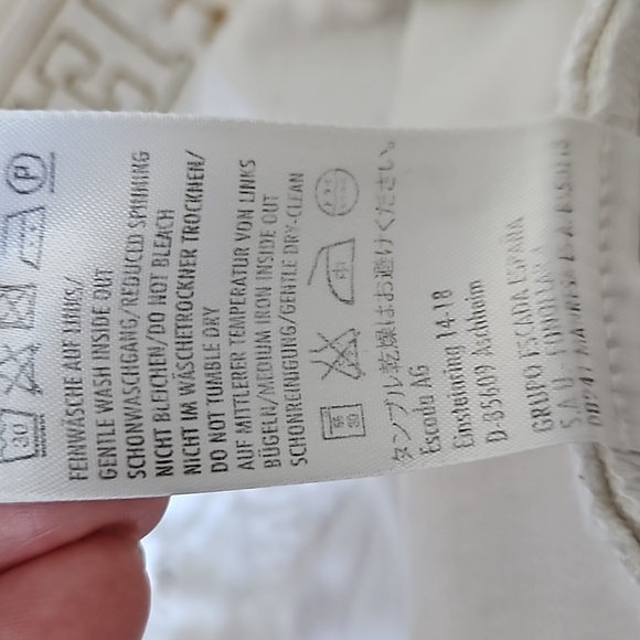 Escada white cotton blend jeans/gold details, size ?10 - Picture 15 of 16